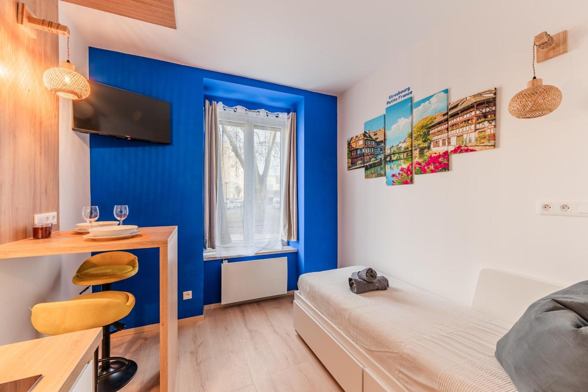 Appartement - Gare - Petite France - Commerces A Proximite *