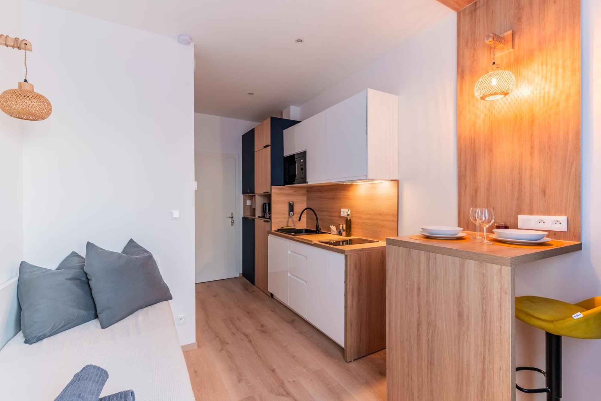 Appartement - Gare - Petite France - Commerces A Proximite *